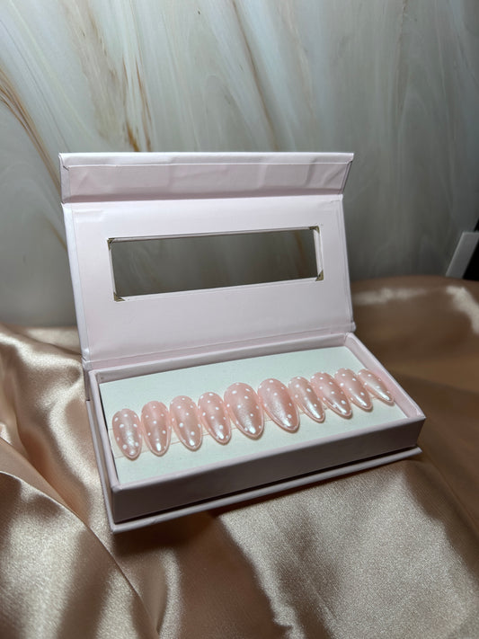 ‘Luna’ - Polka dot Chrome