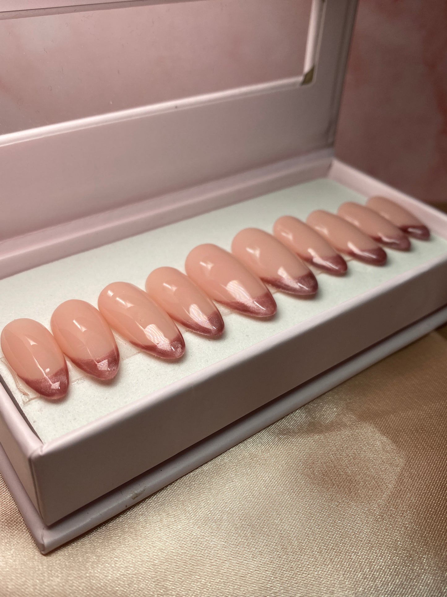 'Aurora' - Pink Cat-Eye French Tip